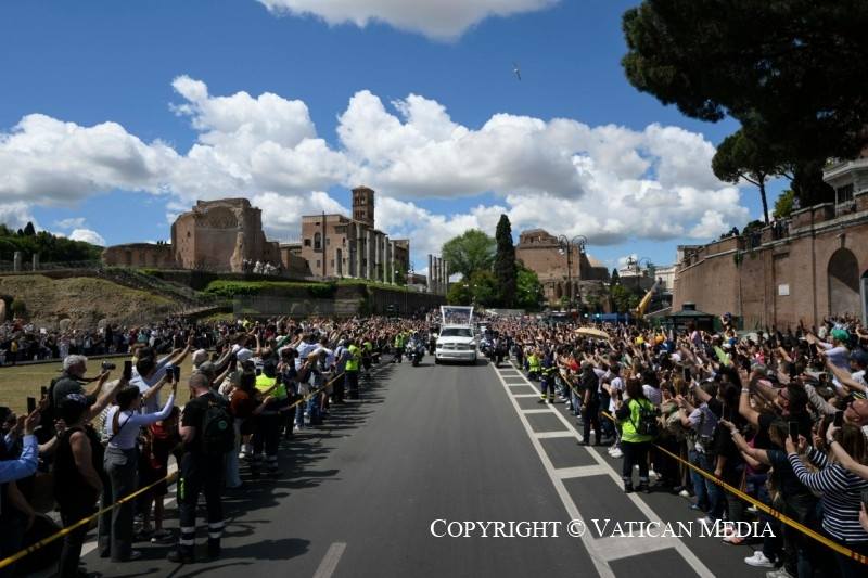 fb-356526171666570_987699560019238