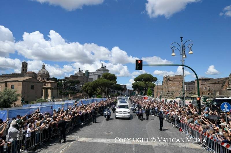 fb-356526171666570_987699560019238