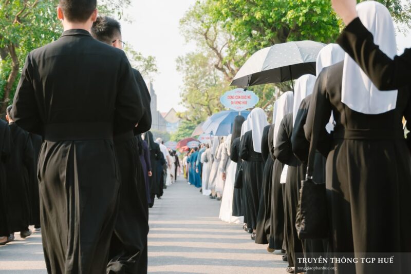 fb-356526171666570_987638470025347