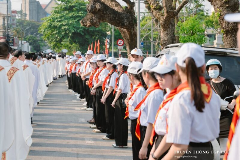 fb-356526171666570_987638470025347