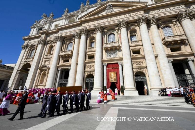 fb-356526171666570_987590846696776