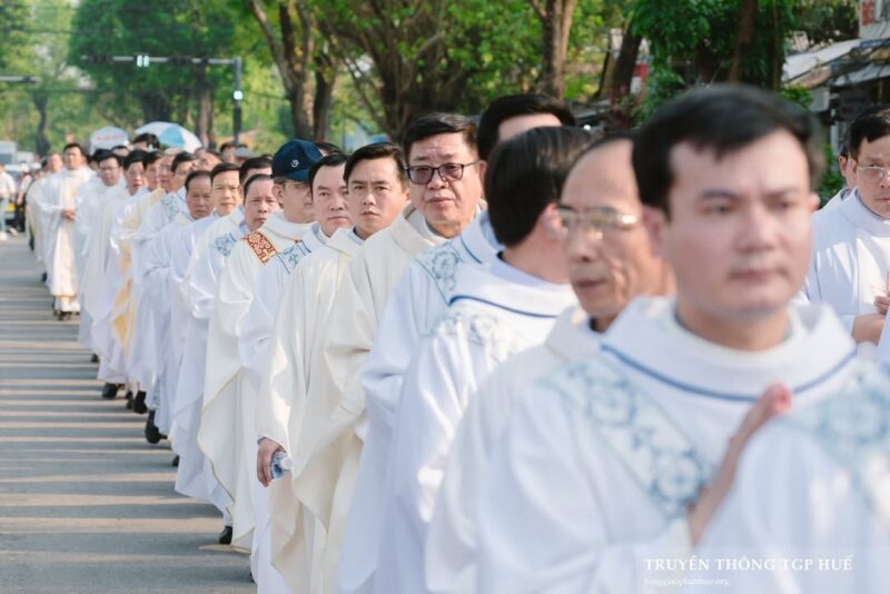 fb-356526171666570_987638470025347