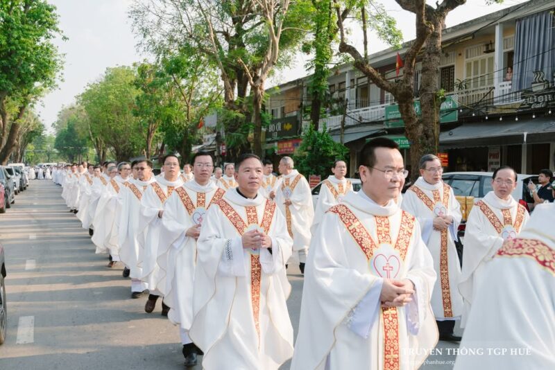 fb-356526171666570_987638470025347