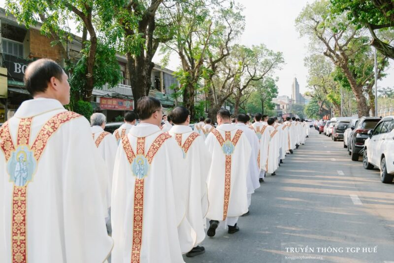 fb-356526171666570_987638470025347