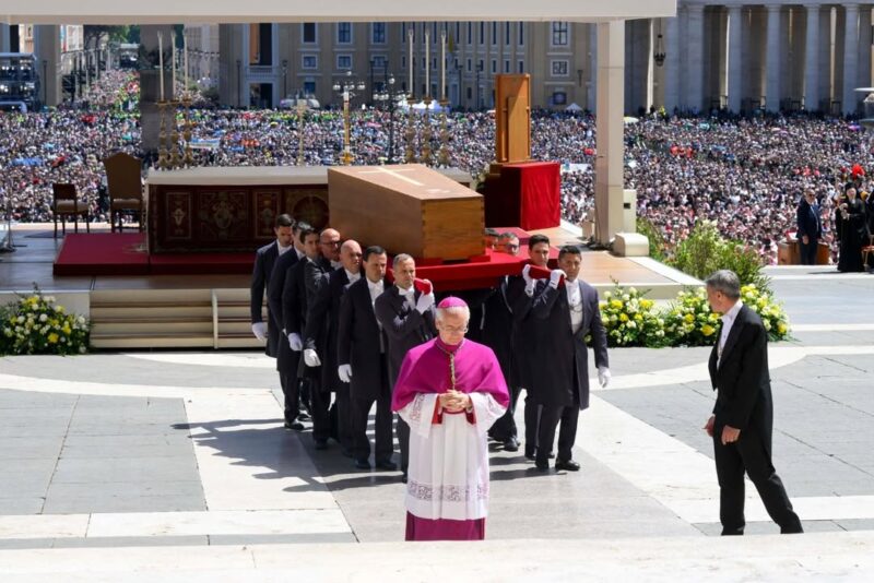 fb-356526171666570_987569290032265